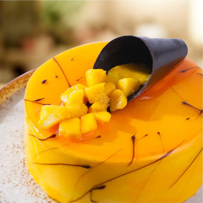 Mango Mania Cream Cake Eggless