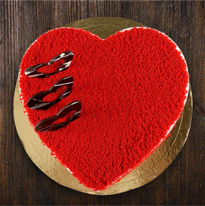 Cream Red Velvet Heart Cake C